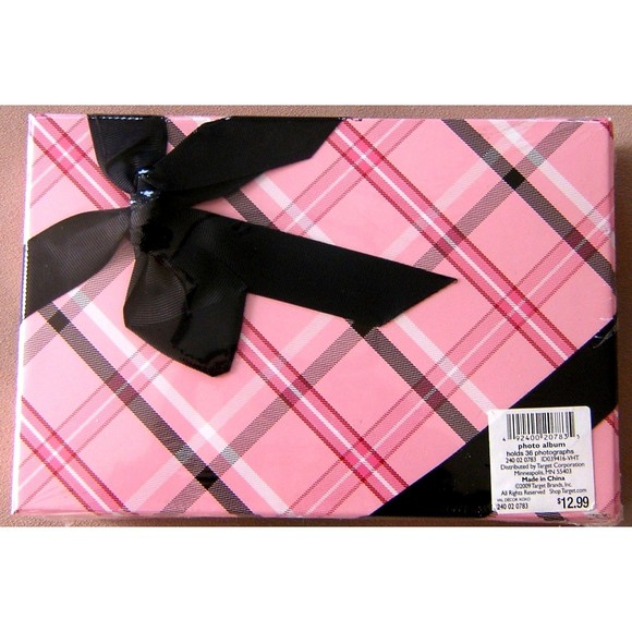 Valentines Day Photo Album Metallic Scroll Lace Design Keepsake - Picture 5 of 5